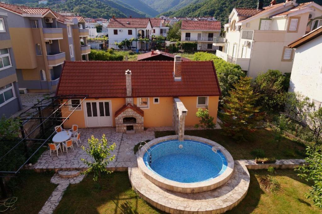 Apartments Apple Cat Montenegro Ko Биела Экстерьер фото